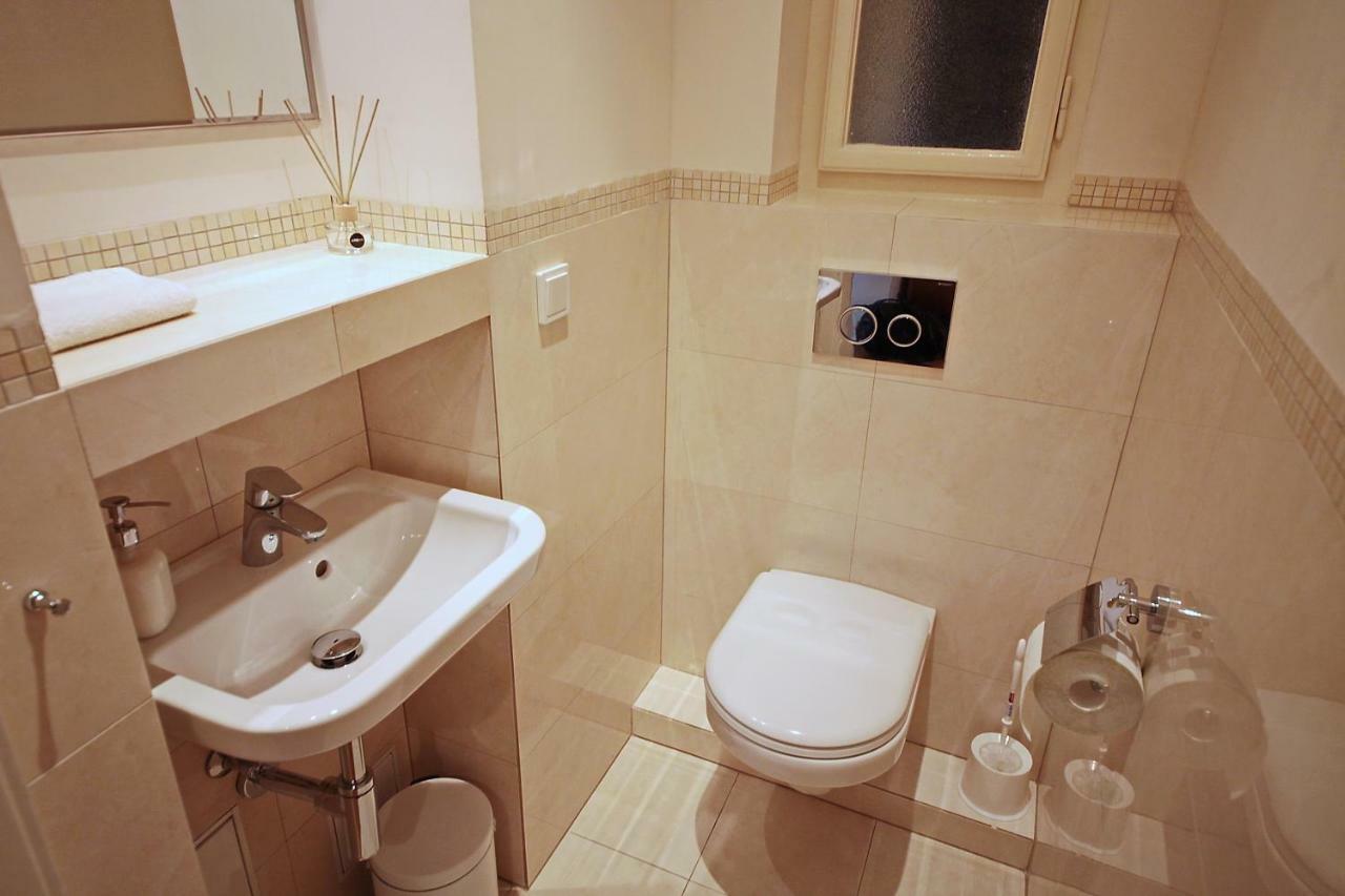 Apartment In The Heart Of Praha Eksteriør bilde