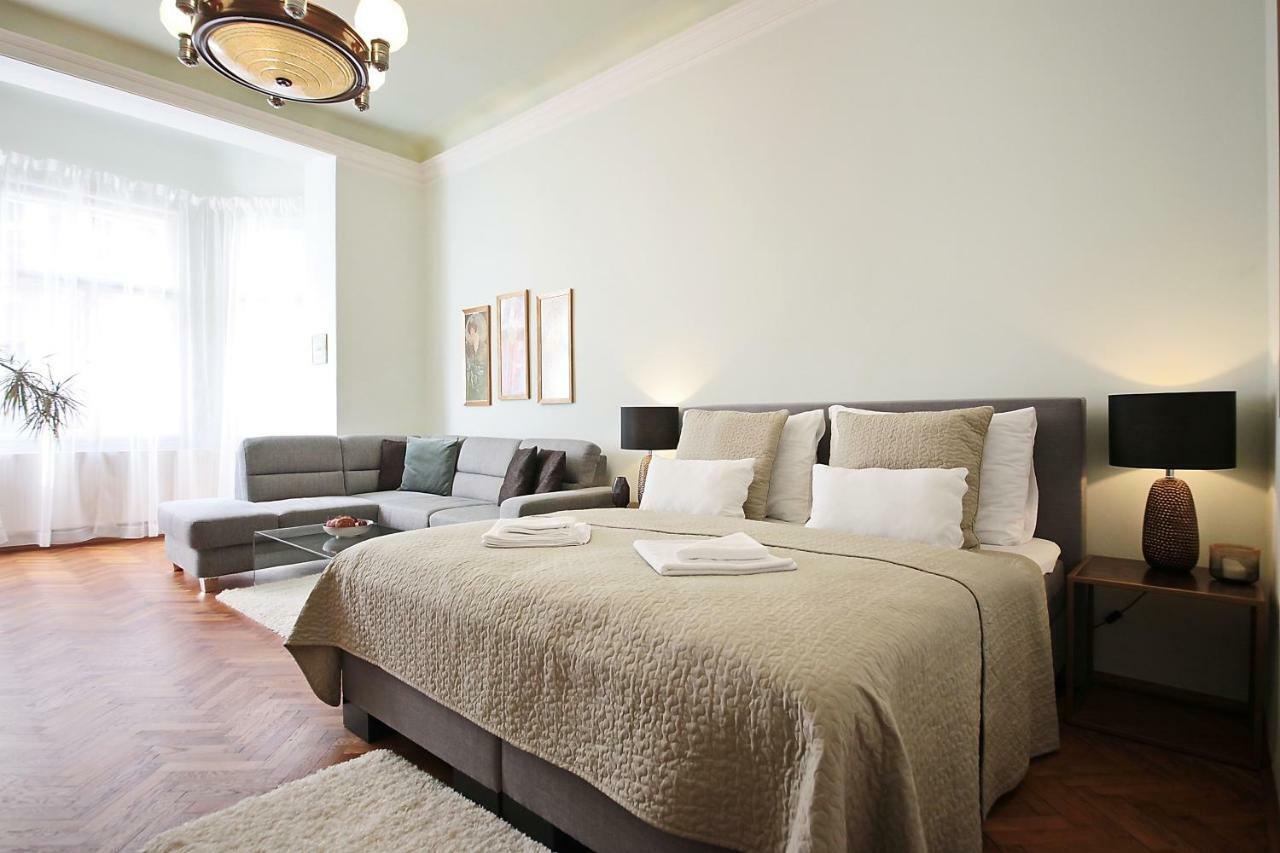 Apartment In The Heart Of Praha Eksteriør bilde