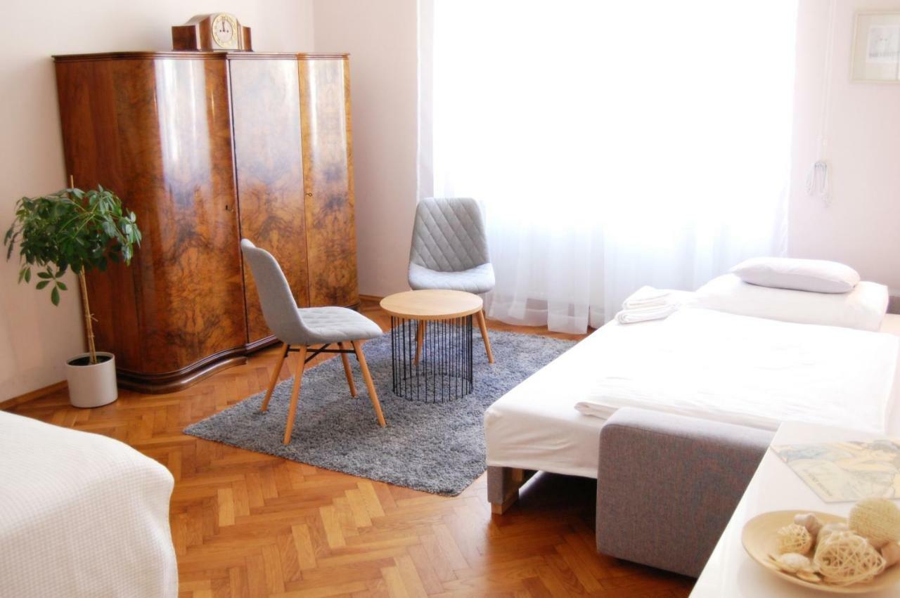 Apartment In The Heart Of Praha Eksteriør bilde
